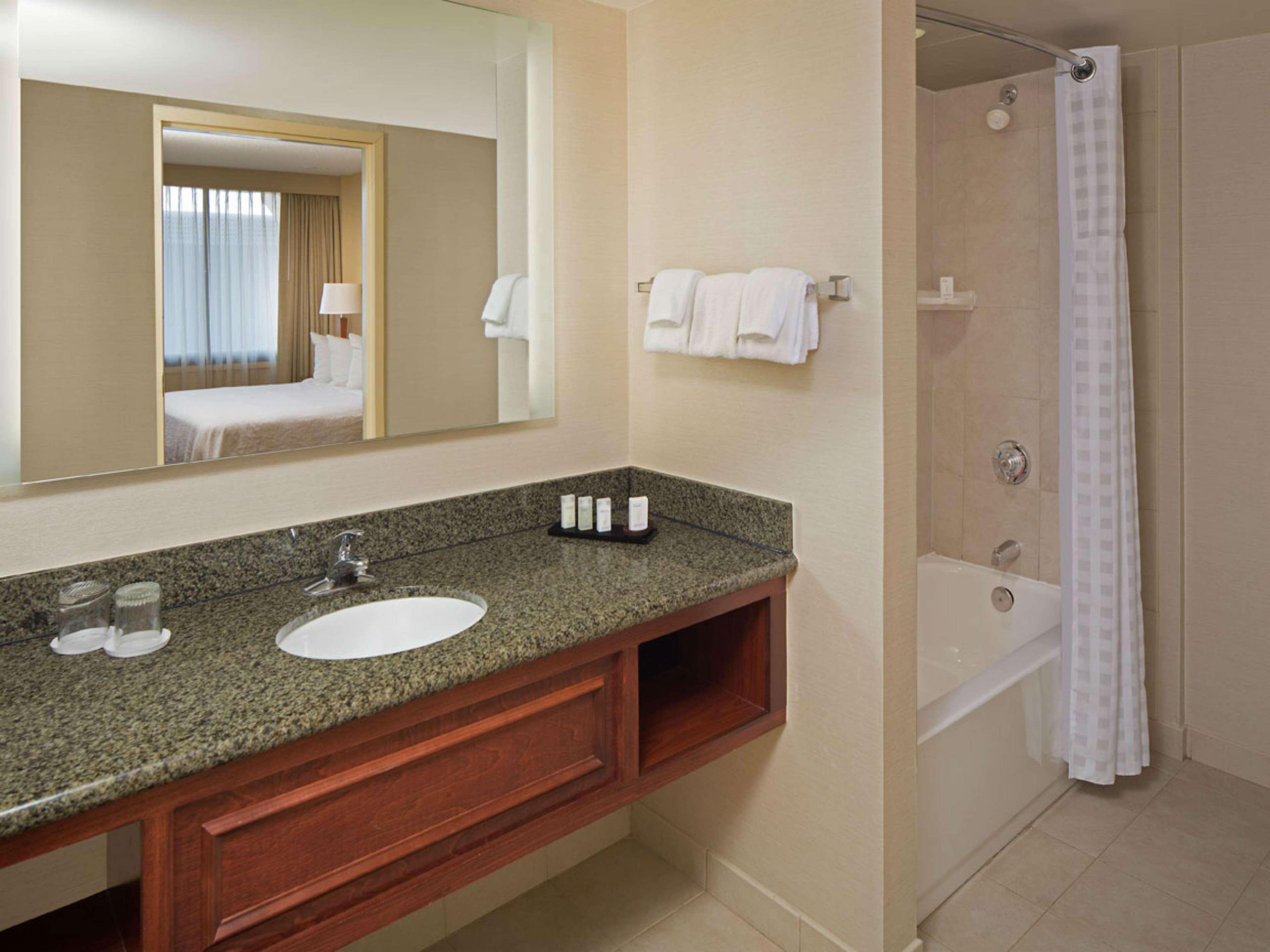 Embassy Suites Winston-Salem Eksteriør bilde