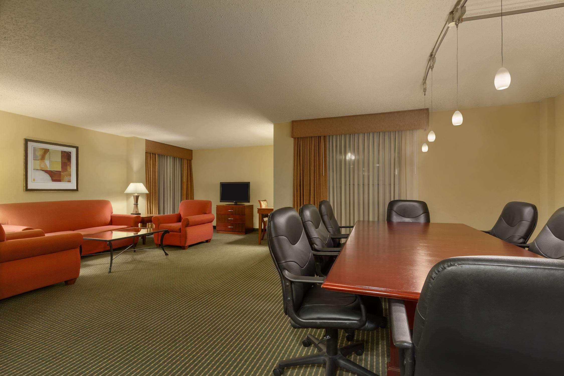 Embassy Suites Winston-Salem Eksteriør bilde