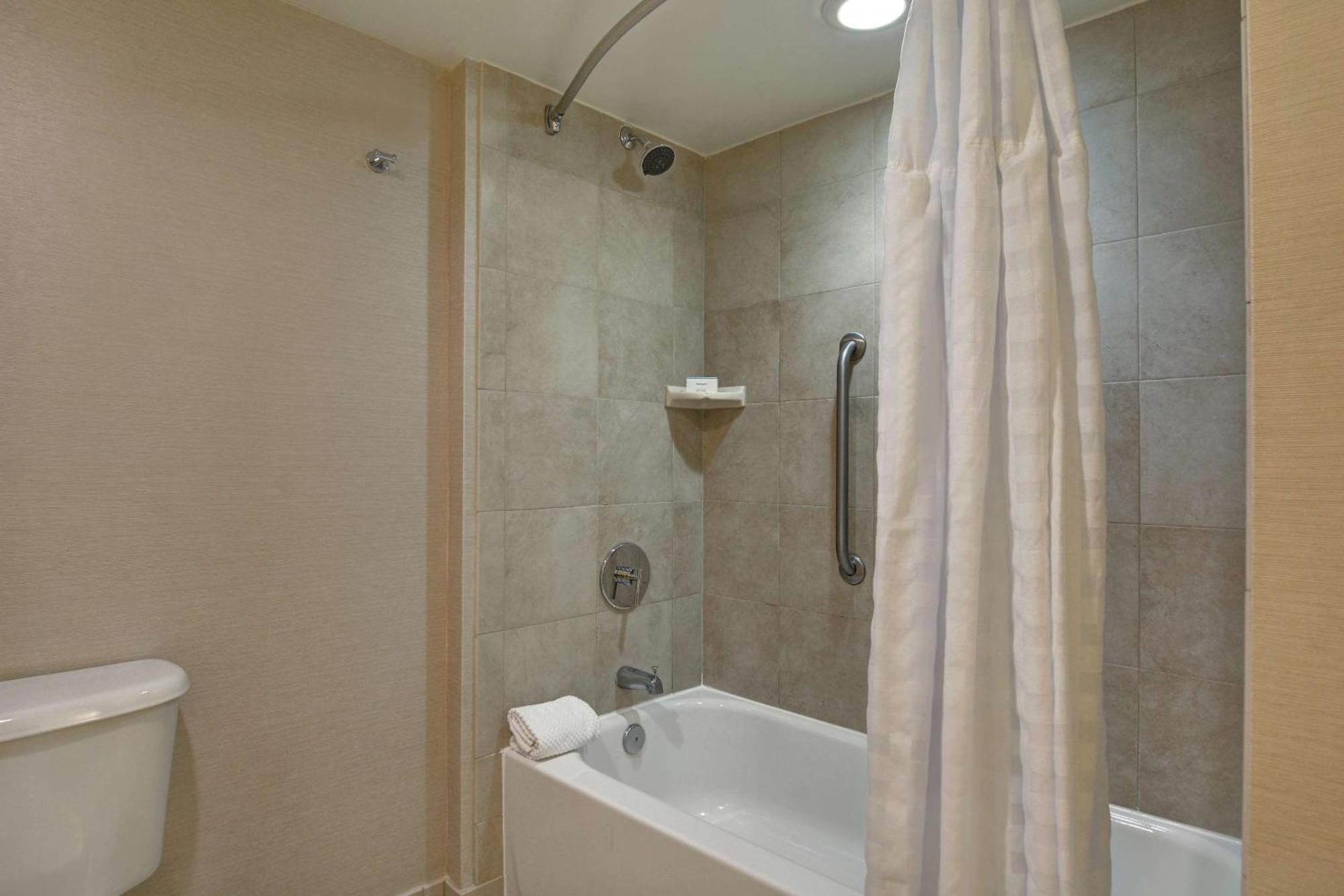 Embassy Suites Winston-Salem Eksteriør bilde